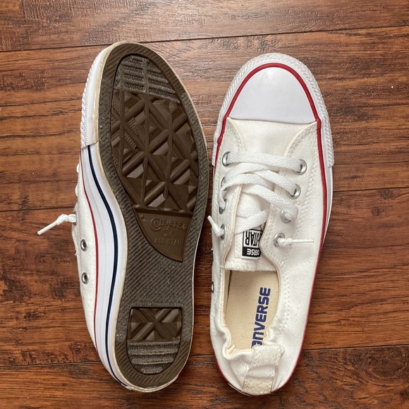 LIKE NEW white converse womens size 7 - Picture 2 of 2